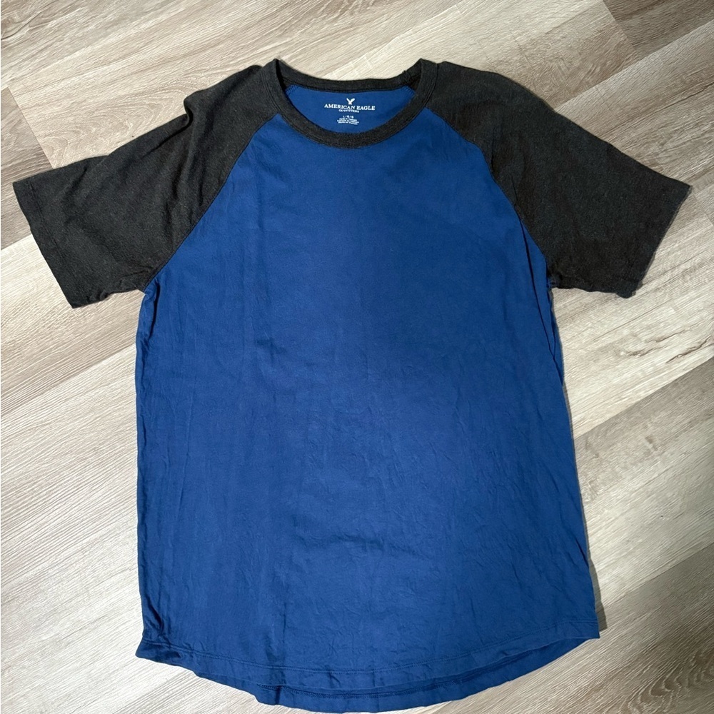 American Eagle Outfitters Blue and Black Raglan Tee